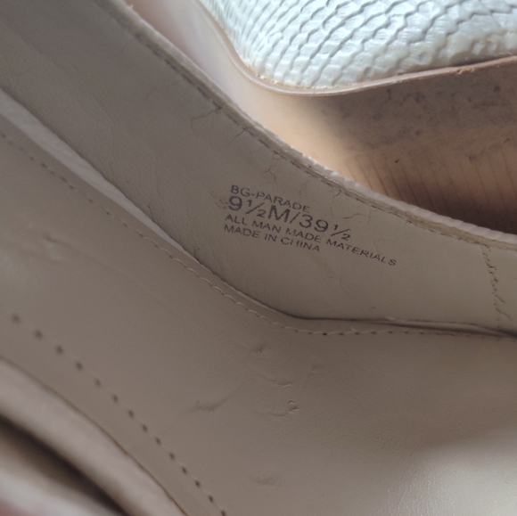 BCBGENERATION Parade sky high pump in faux white snake leather - Picture 5 of 6